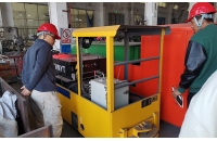 礦用鋰電池電機(jī)車調(diào)速和停車時的操作流程是什么？