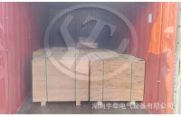 黑龍江一批礦用湘潭電機(jī)車裝柜發(fā)往海外